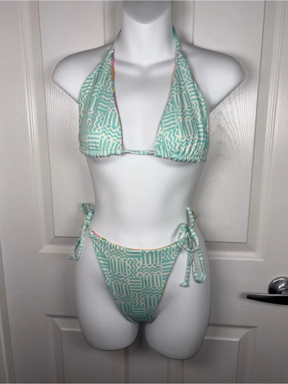 BILLABONG DREAMLINE REV TIE BIKINI SET SIZE MEDIUM B19